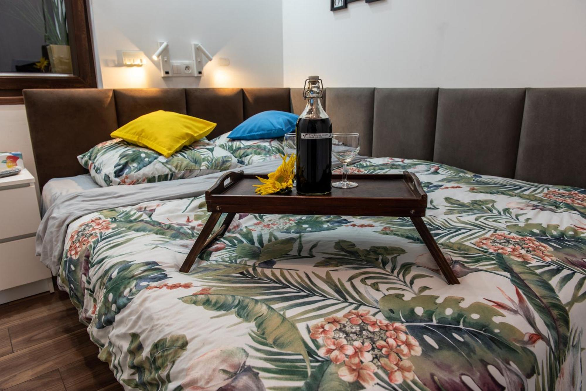 Apartament Crooked Stairs Zielona Góra Dış mekan fotoğraf