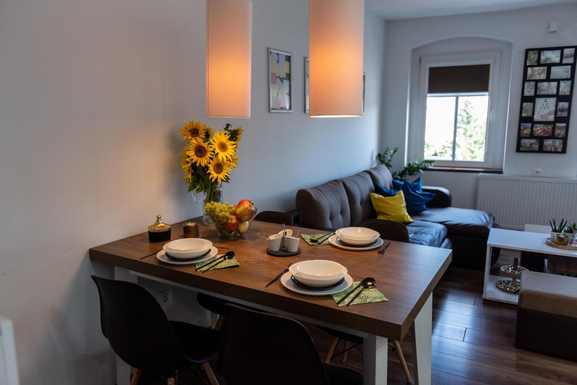 Apartament Crooked Stairs Zielona Góra Dış mekan fotoğraf