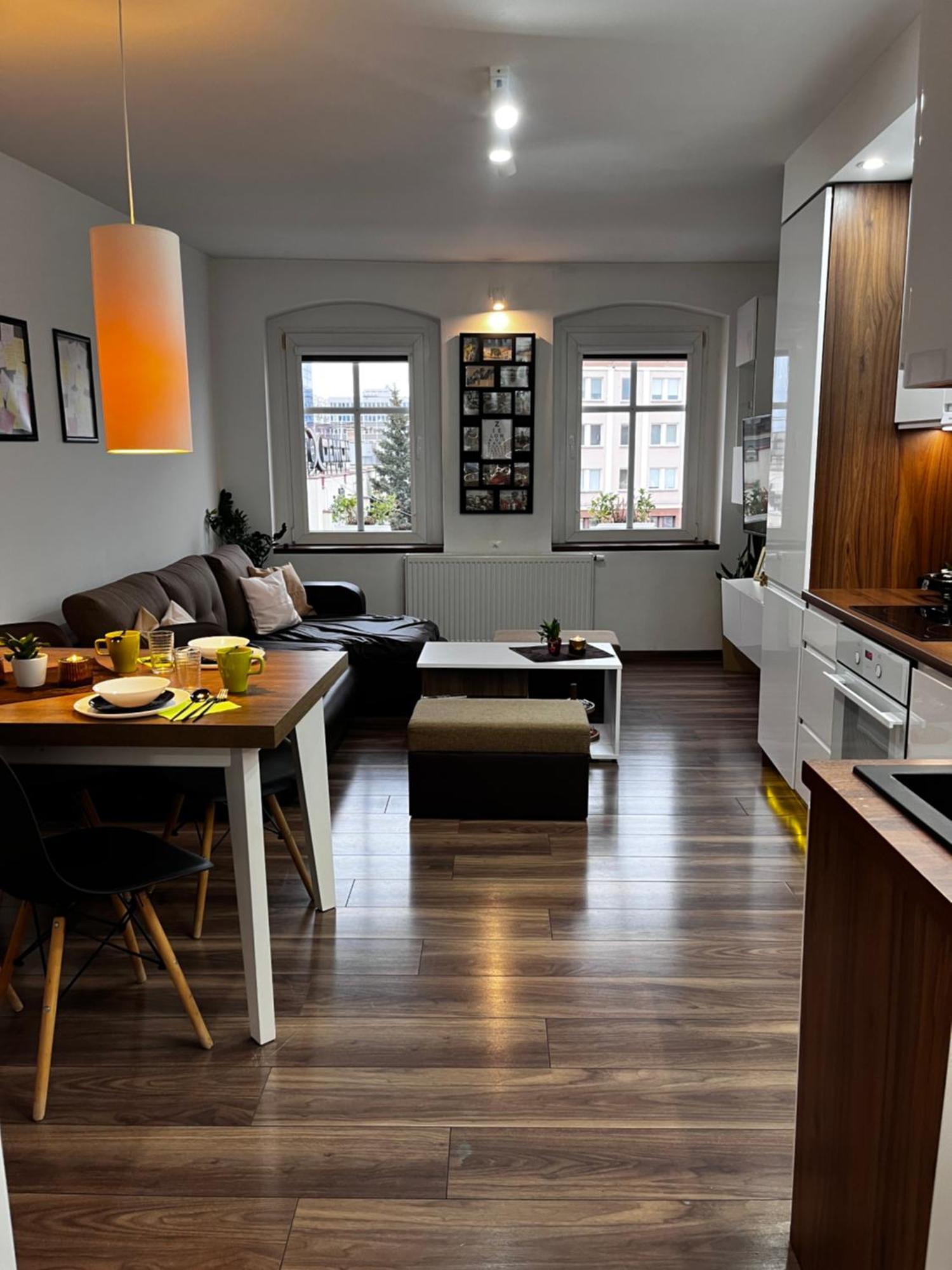 Apartament Crooked Stairs Zielona Góra Dış mekan fotoğraf