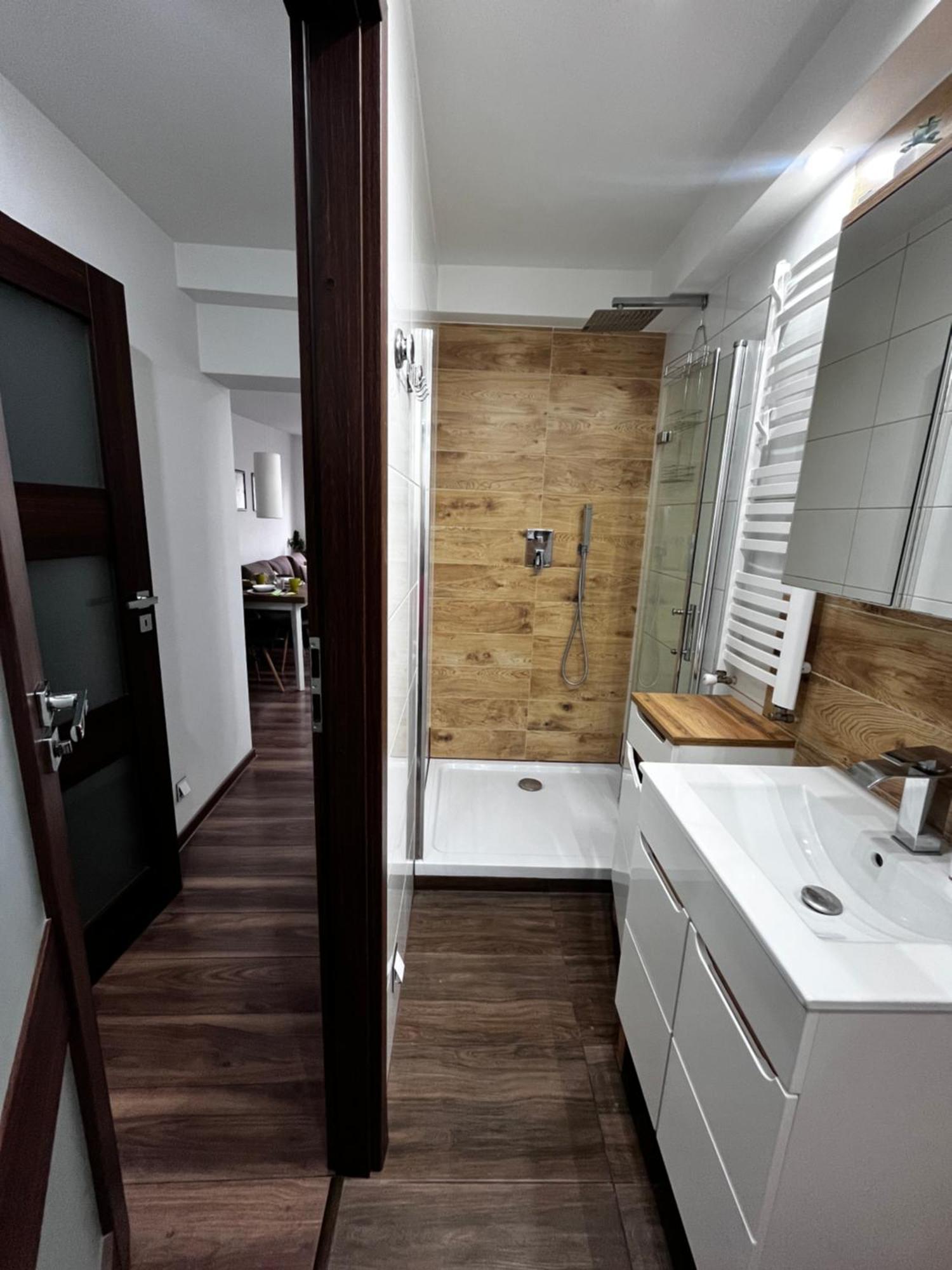 Apartament Crooked Stairs Zielona Góra Dış mekan fotoğraf